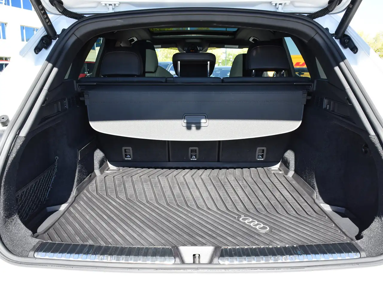 Audi Q5 - Image 10