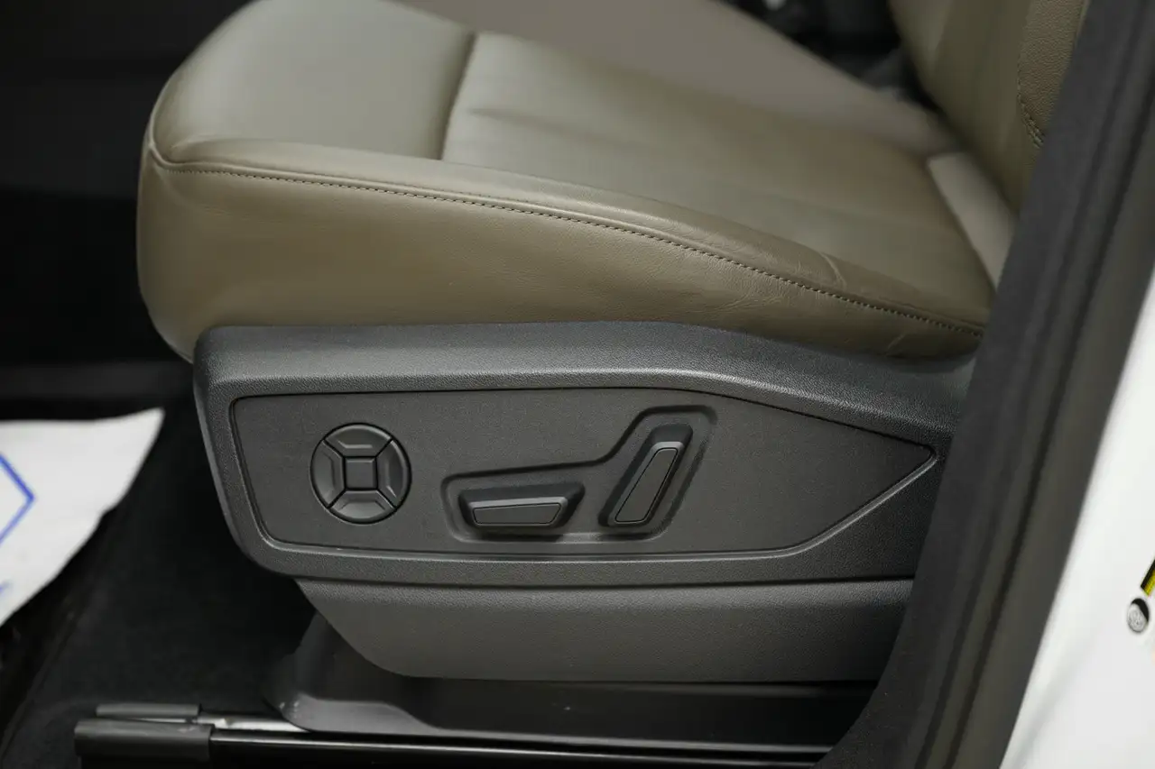 Audi Q5 - Image 14