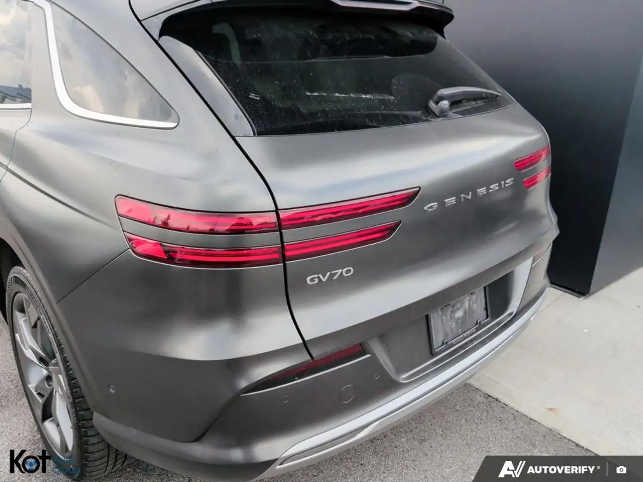 Genesis GV70 - Image 11