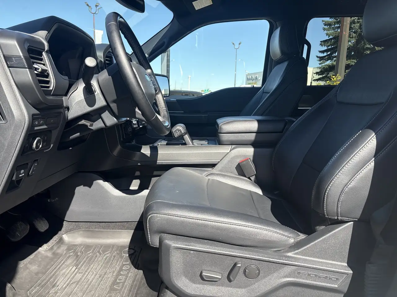Ford F-150 - Image 19
