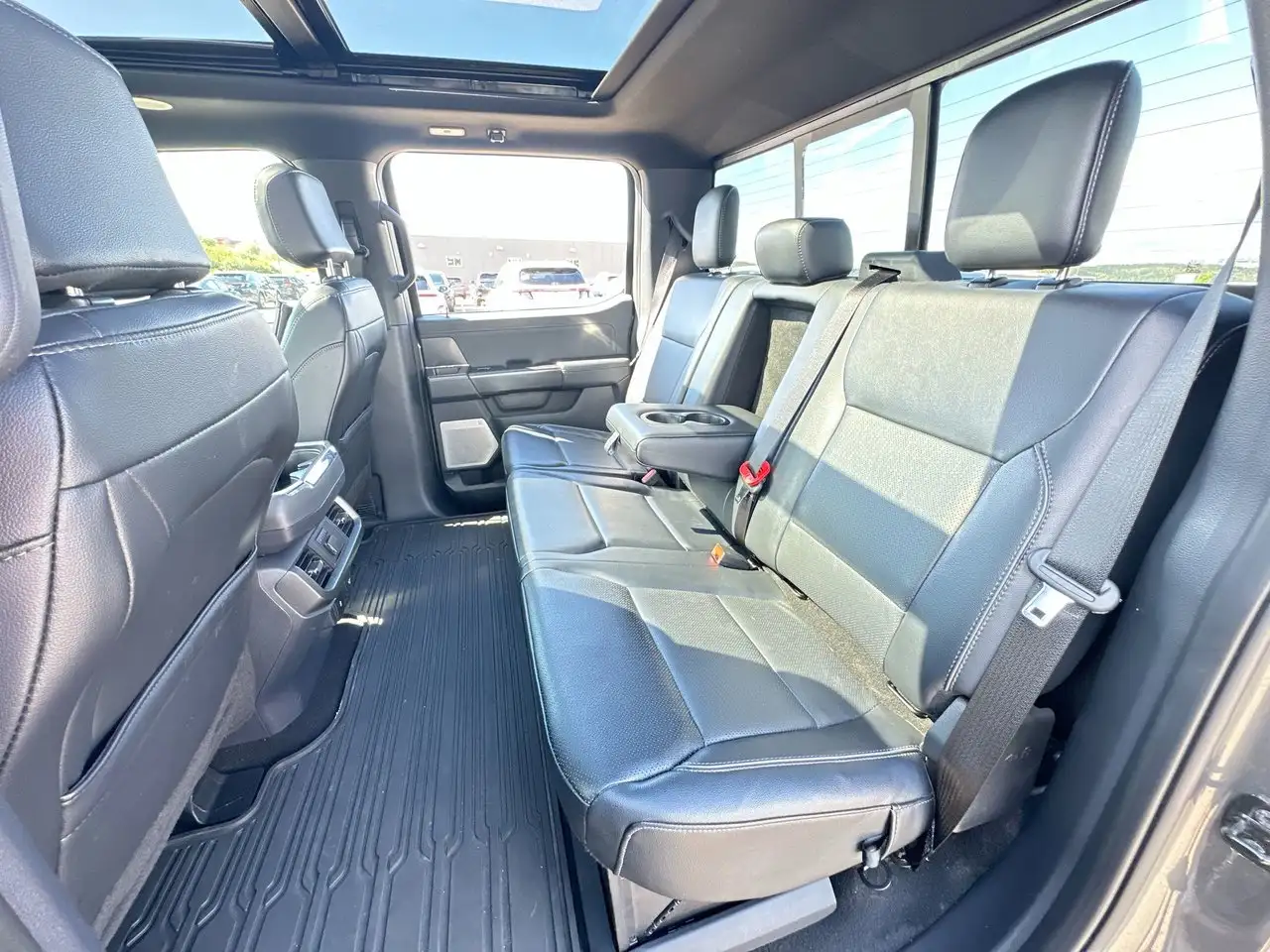 Ford F-150 - Image 33