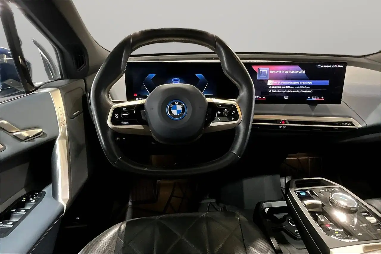 BMW iX - Image 8