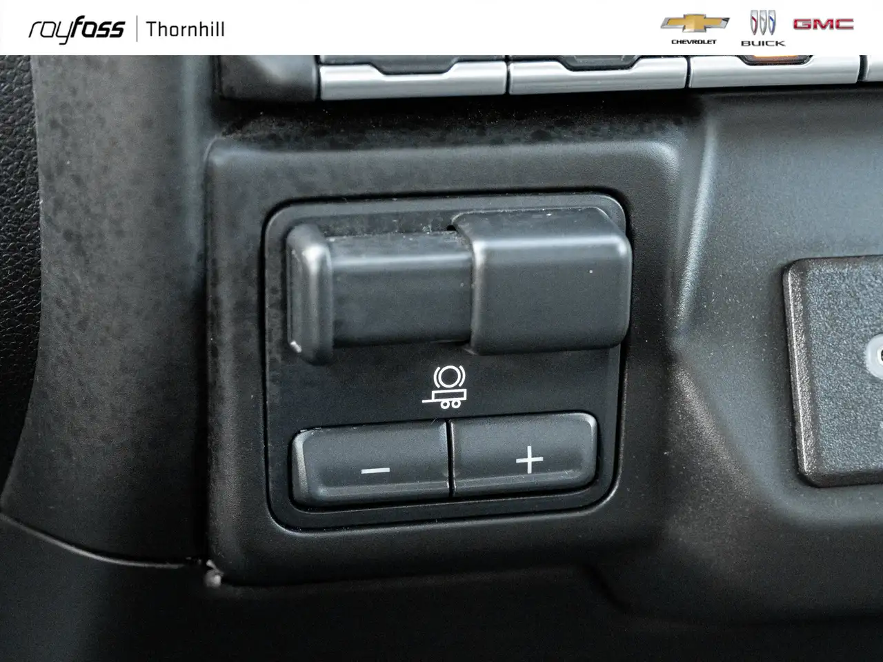 Chevrolet Silverado 1500 - Image 16