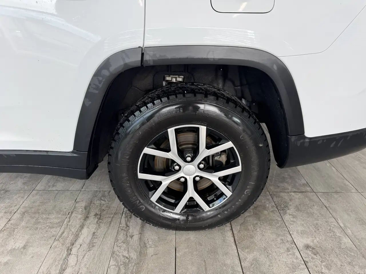 Jeep Grand Cherokee - Image 6
