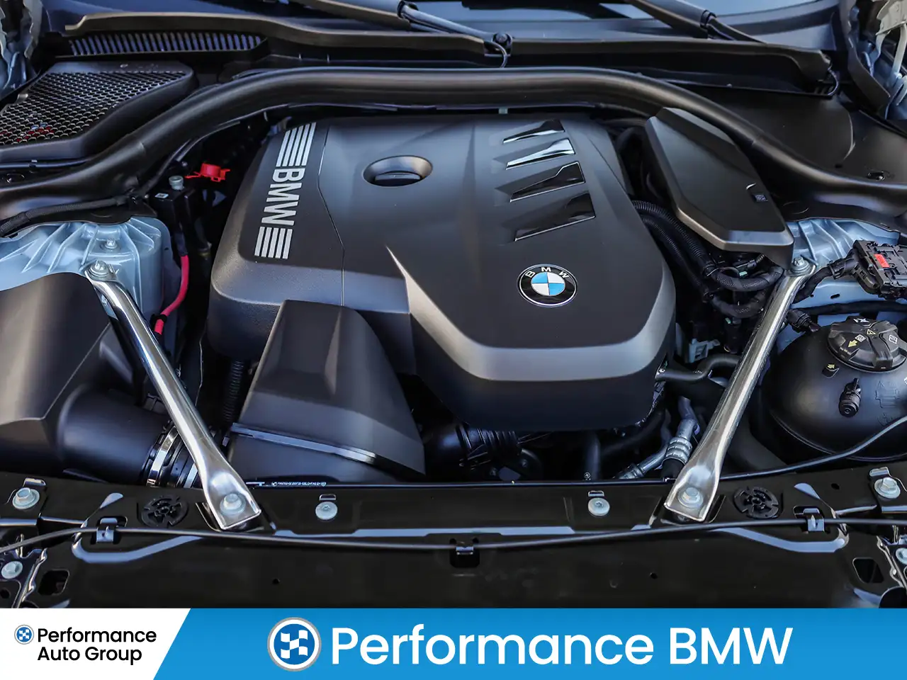 BMW 5 Series - Image 5