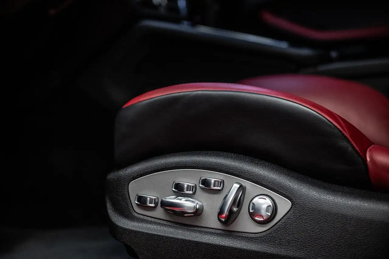 Porsche Macan - Image 6