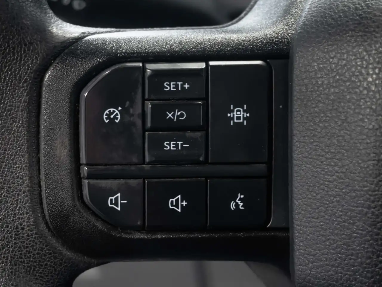 Ford F-150 - Image 27