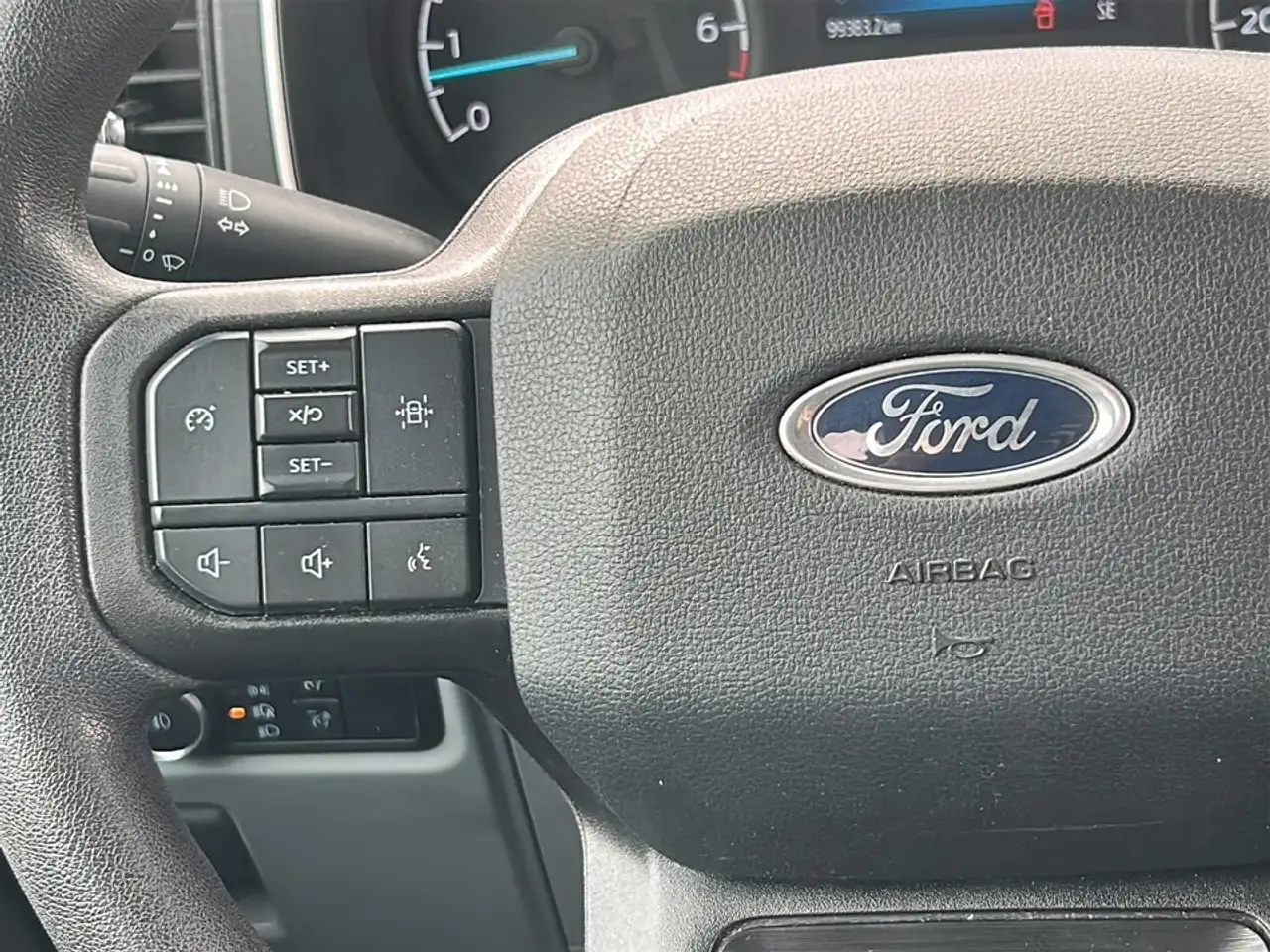 Ford F-150 - Image 12