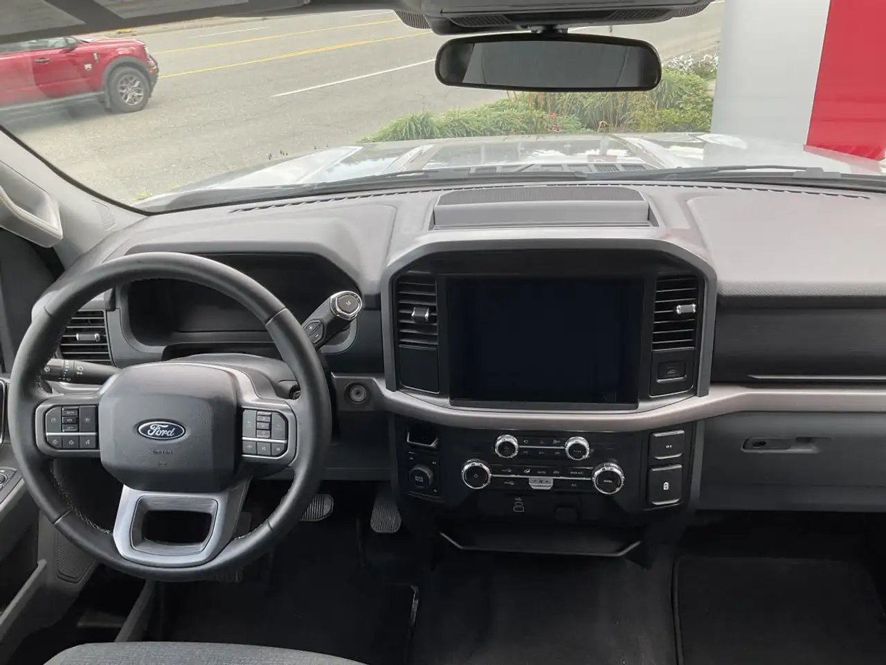 Ford F-150 - Image 21