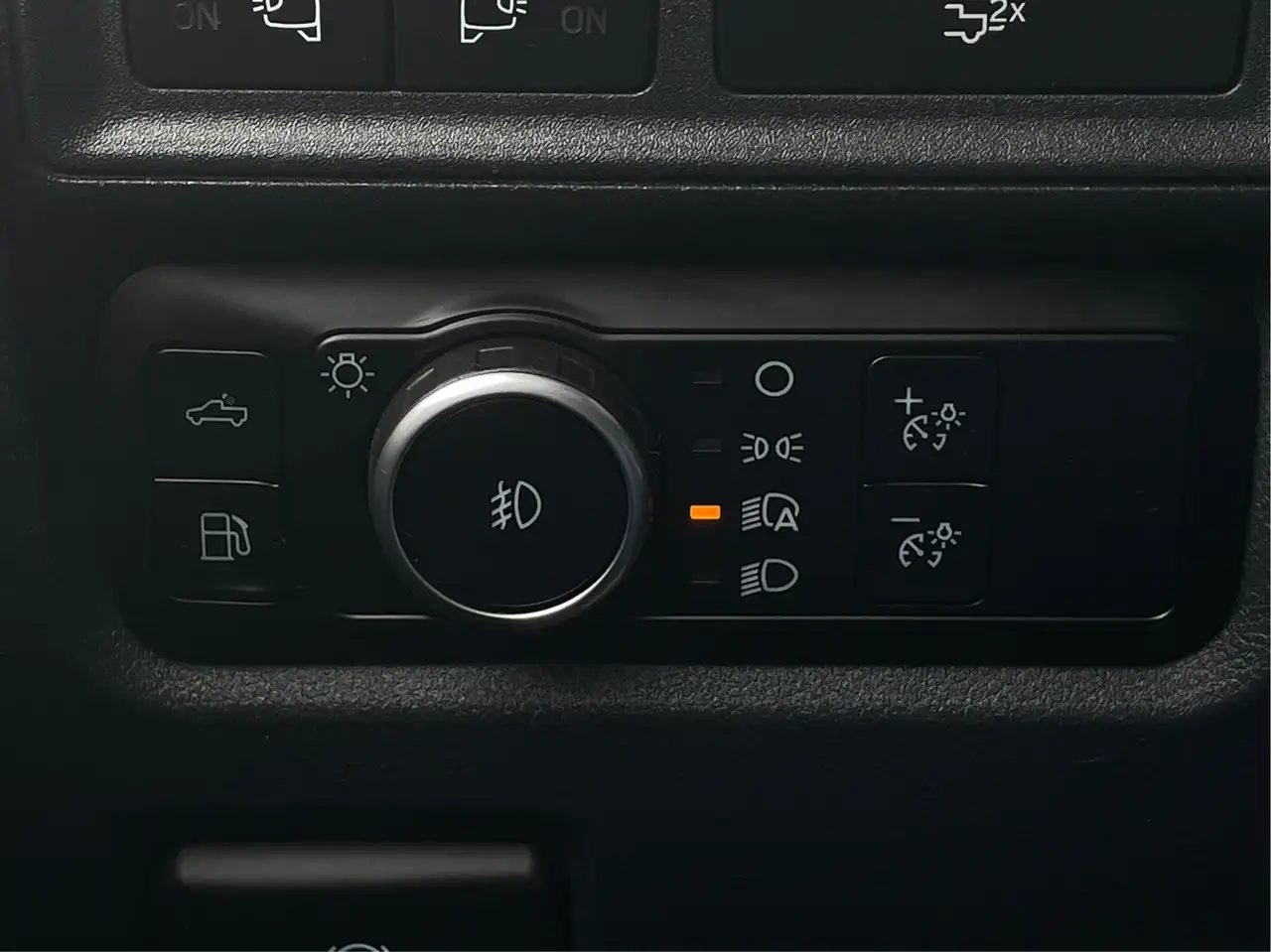 Ford F-150 - Image 19