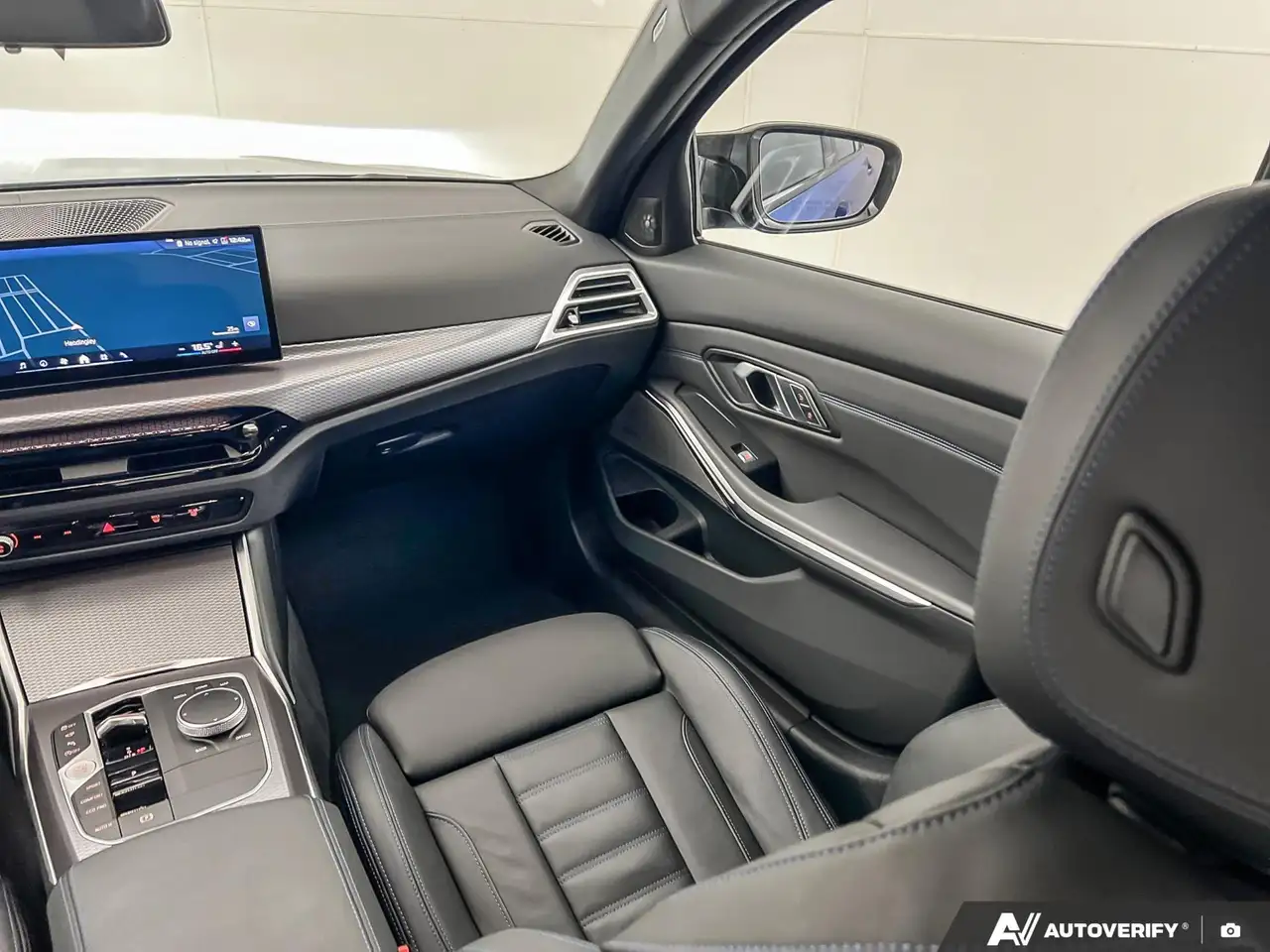 BMW 3 Series - Image 25