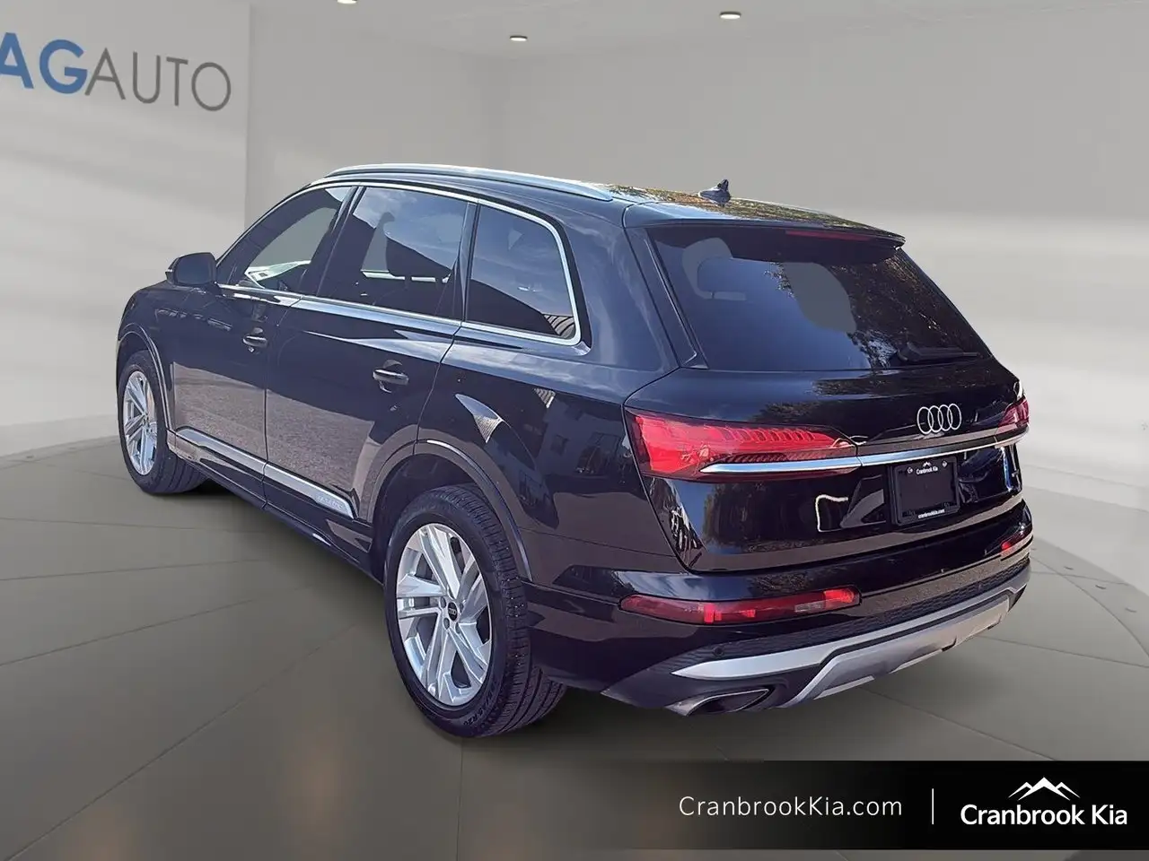 Audi Q7 - Image 4