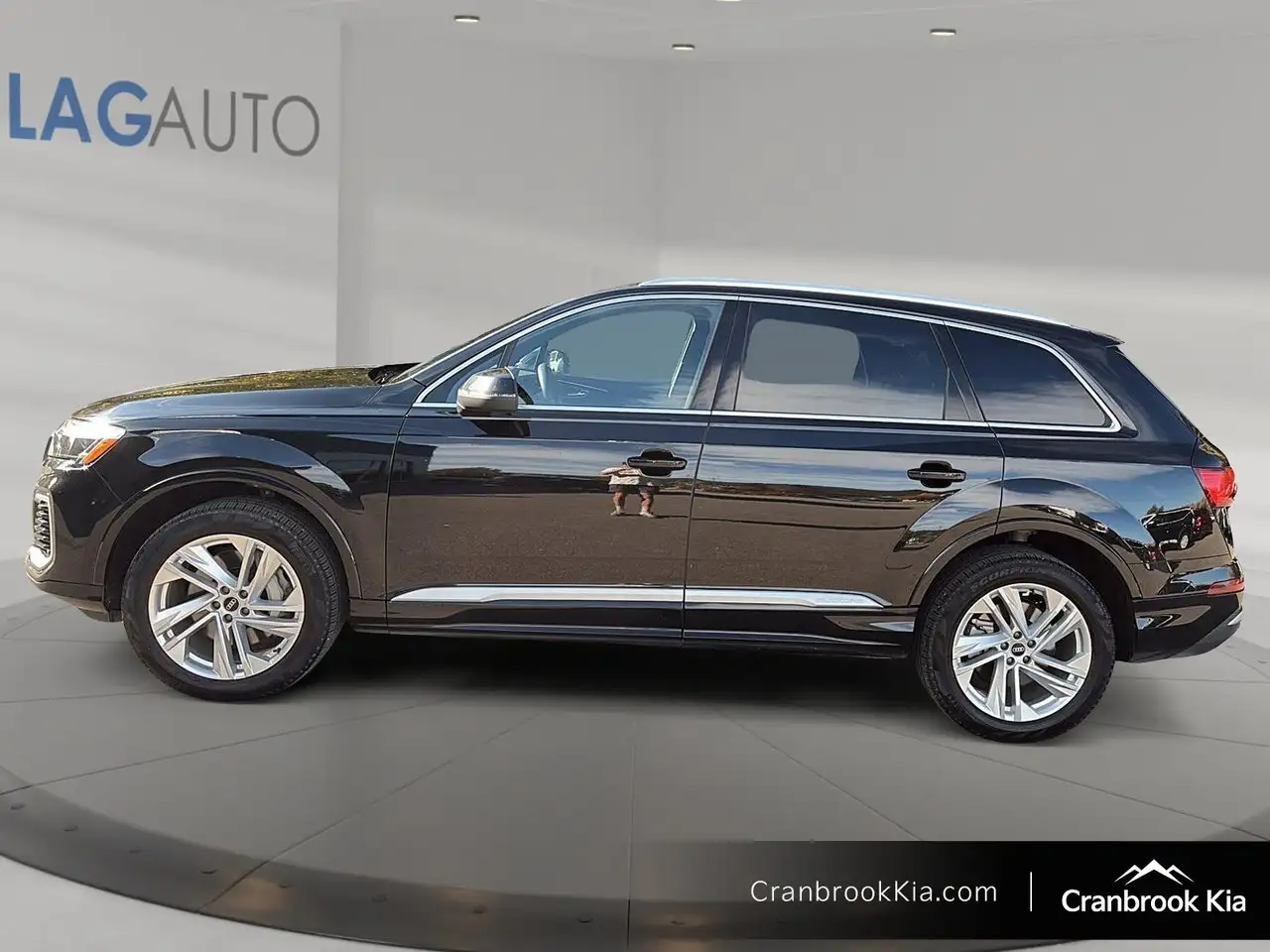 Audi Q7 - Image 3