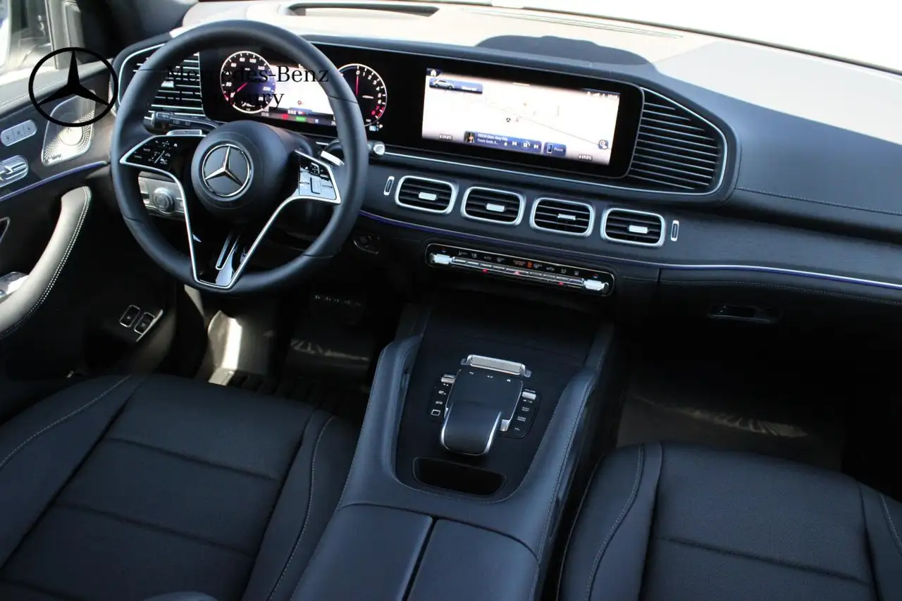 Mercedes-Benz GLE - Image 25