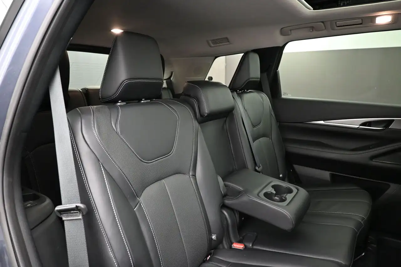 Infiniti QX60 - Image 30