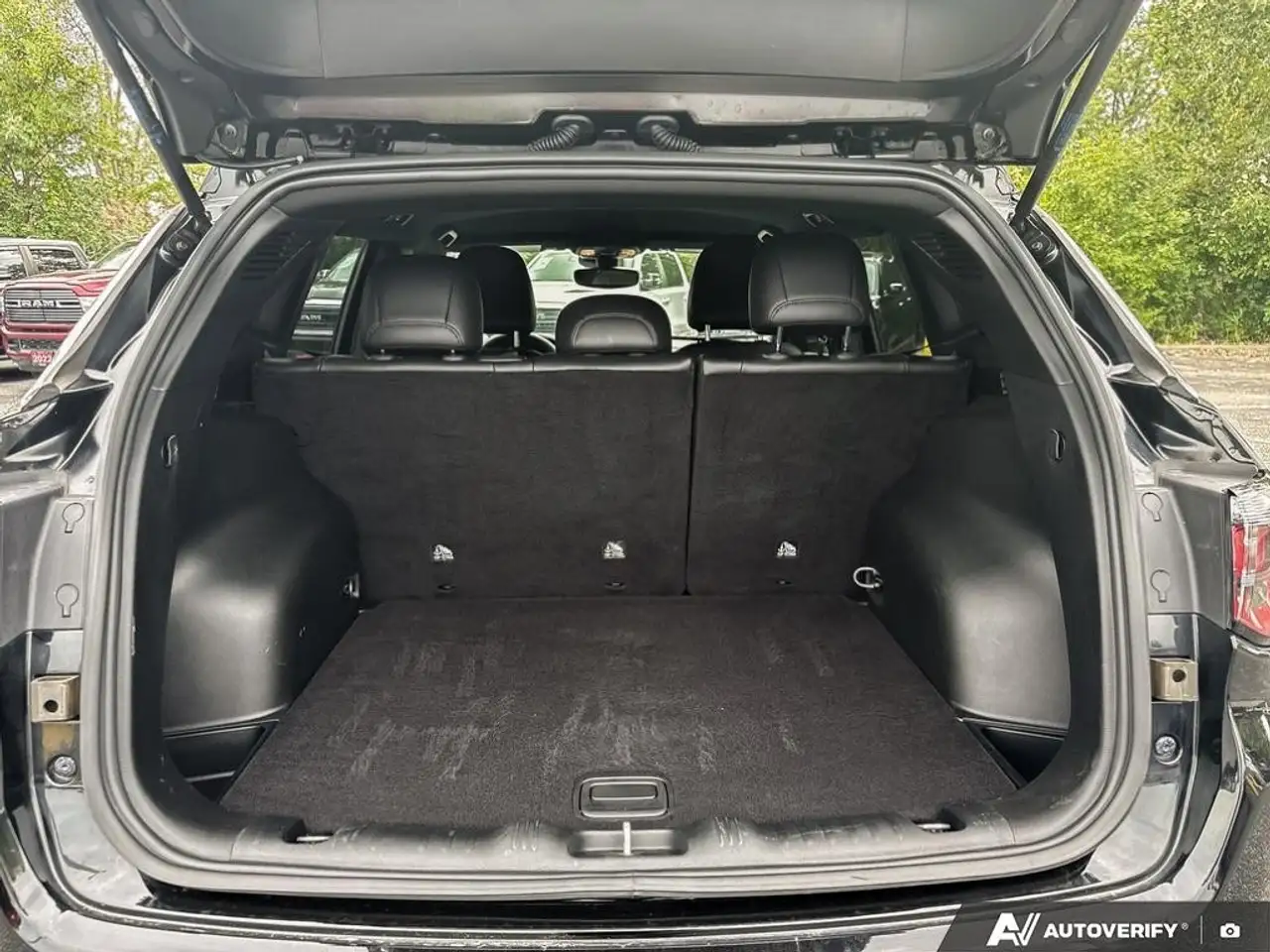 Jeep Compass - Image 13
