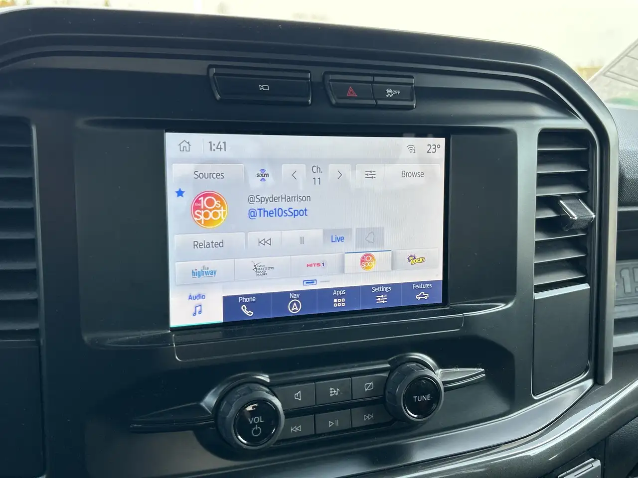 Ford F-150 - Image 17