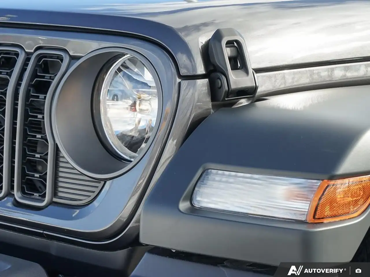 Jeep Wrangler - Image 11