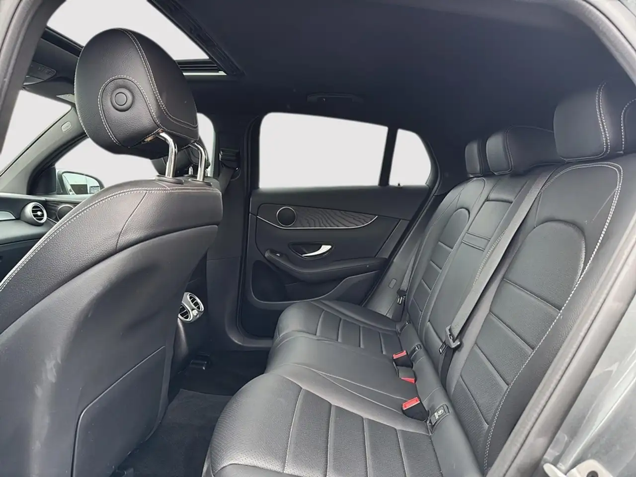 Mercedes-Benz GLC - Image 15