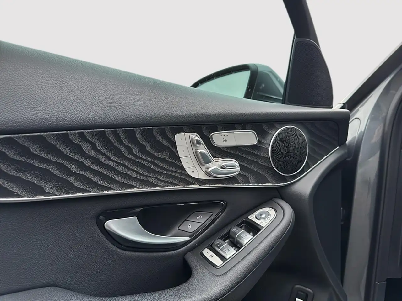 Mercedes-Benz GLC - Image 9