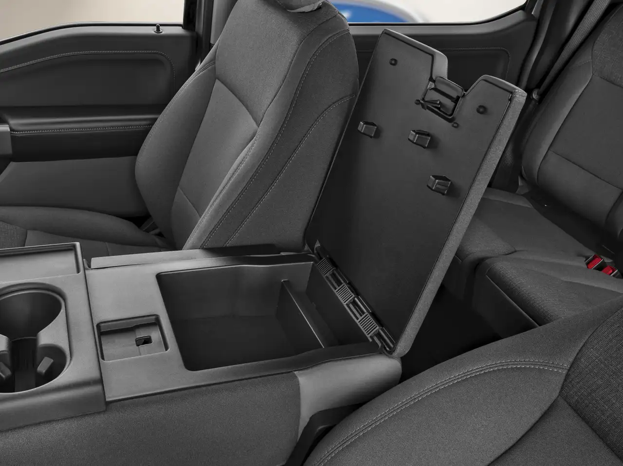Ford F-150 - Image 10