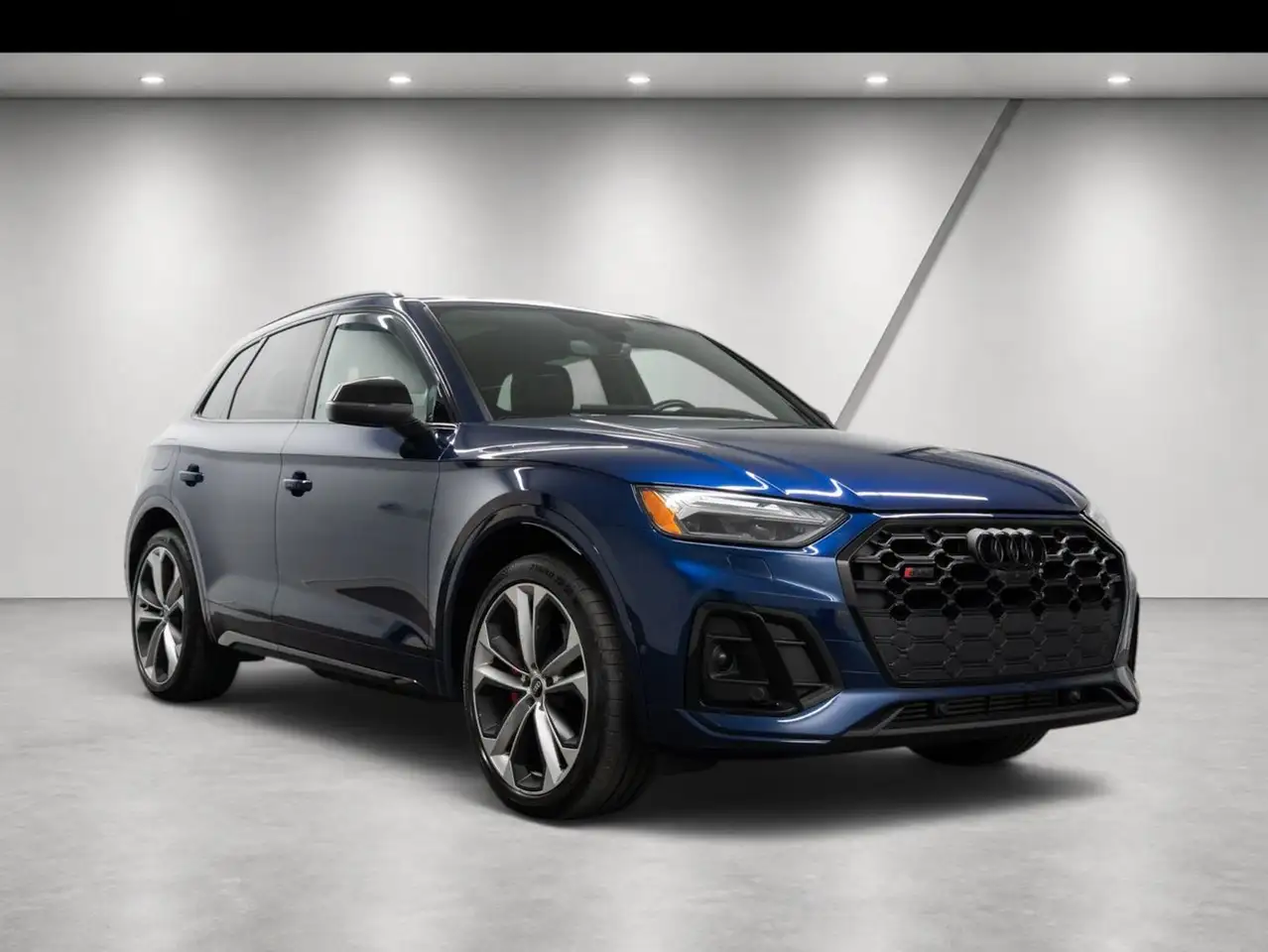 Audi SQ5 - Image 1