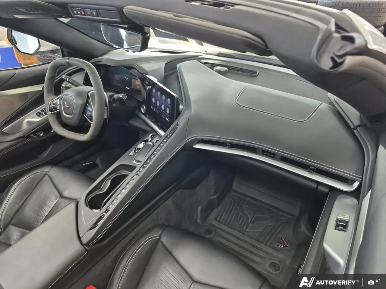 Chevrolet Corvette - Image 24