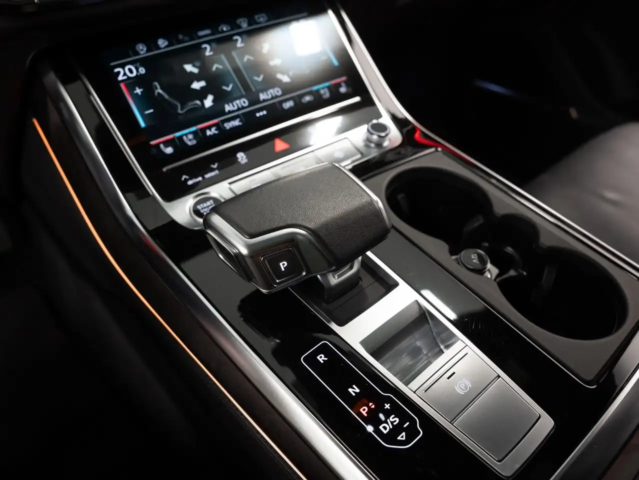 Audi Q8 - Image 21