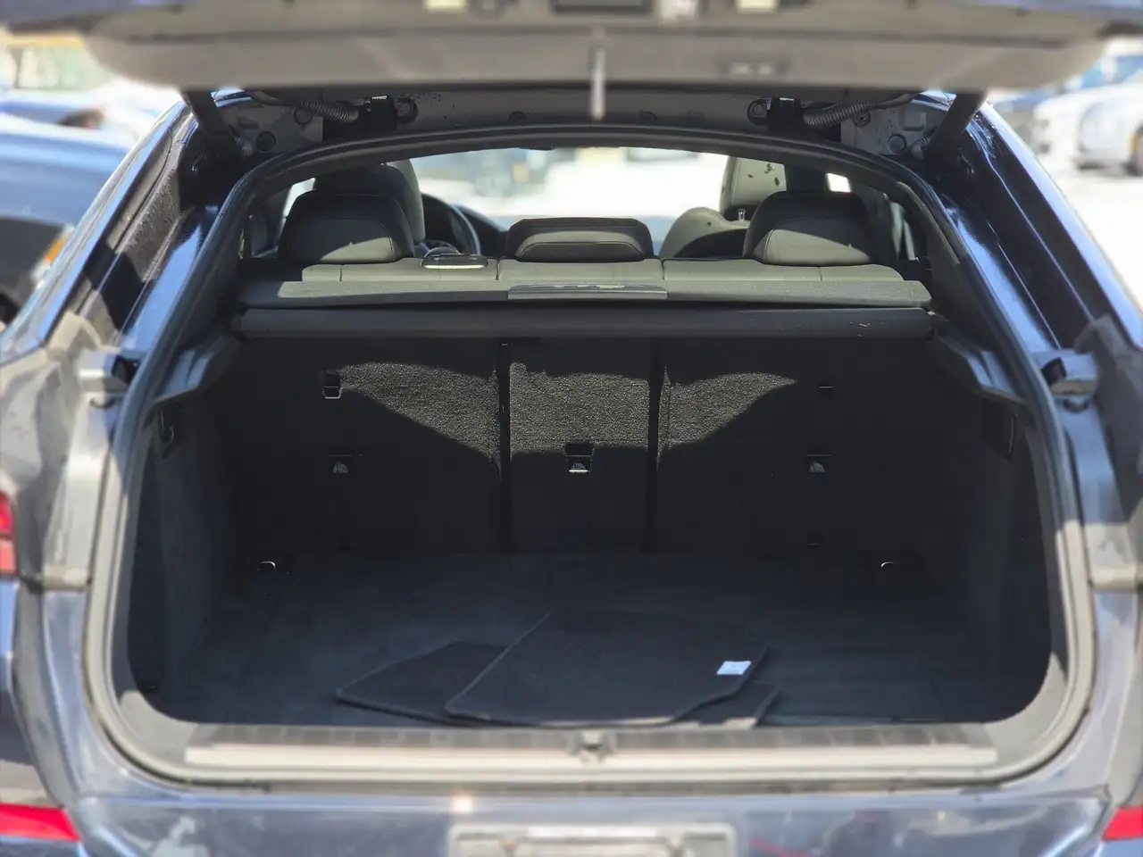 BMW X6 - Image 40