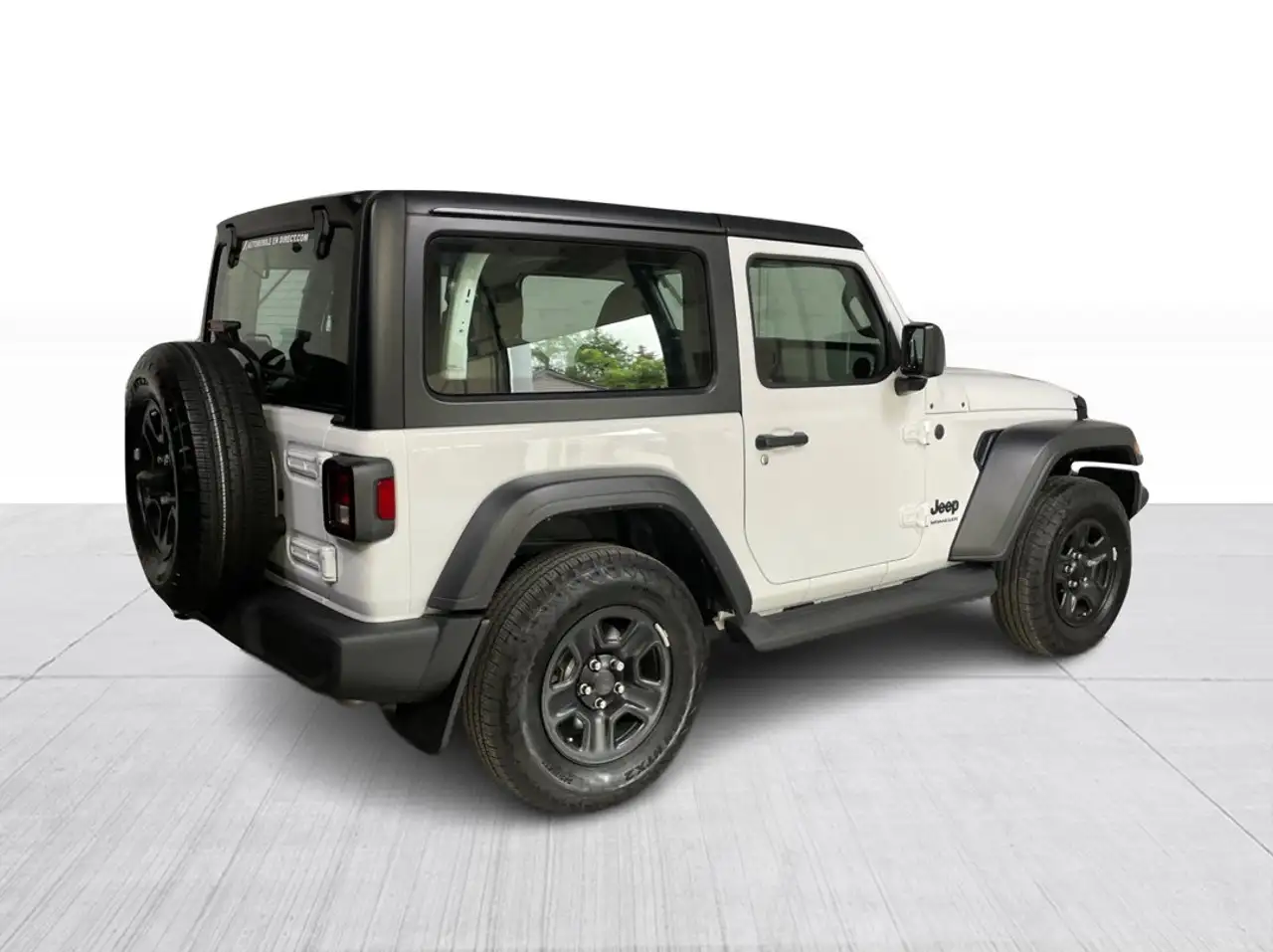 Jeep Wrangler - Image 16