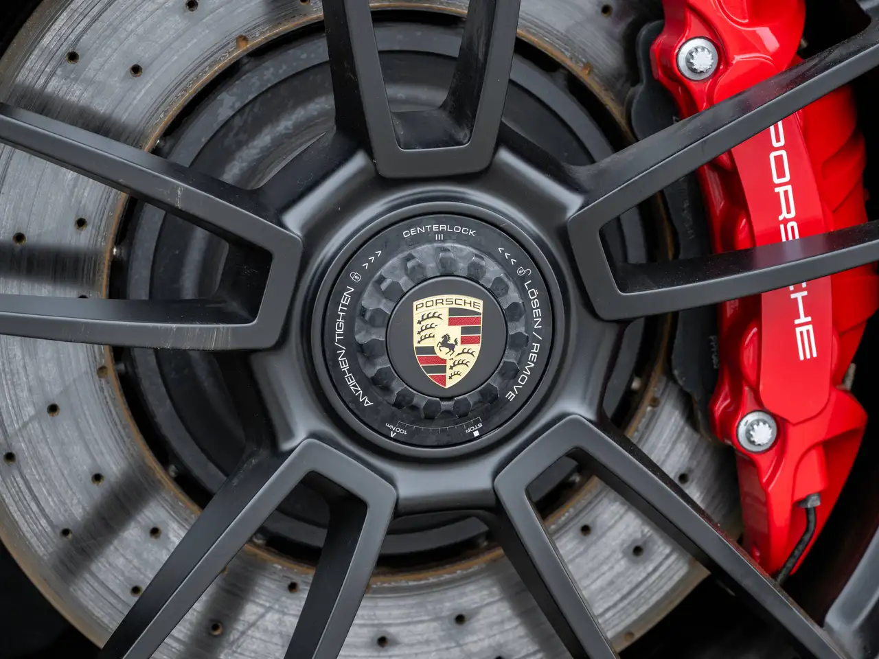 Porsche 911 - Image 10