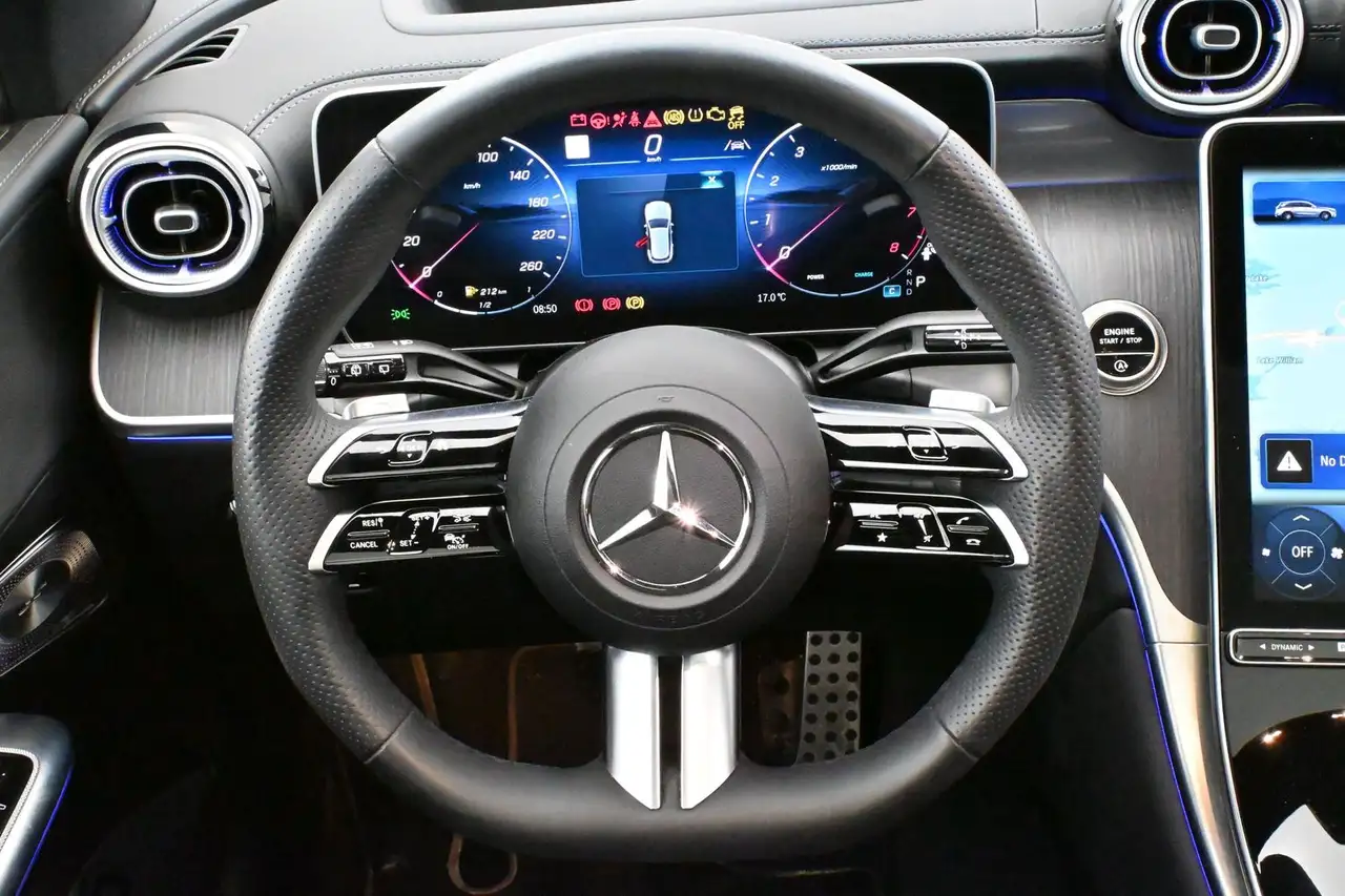 Mercedes-Benz GLC - Image 26