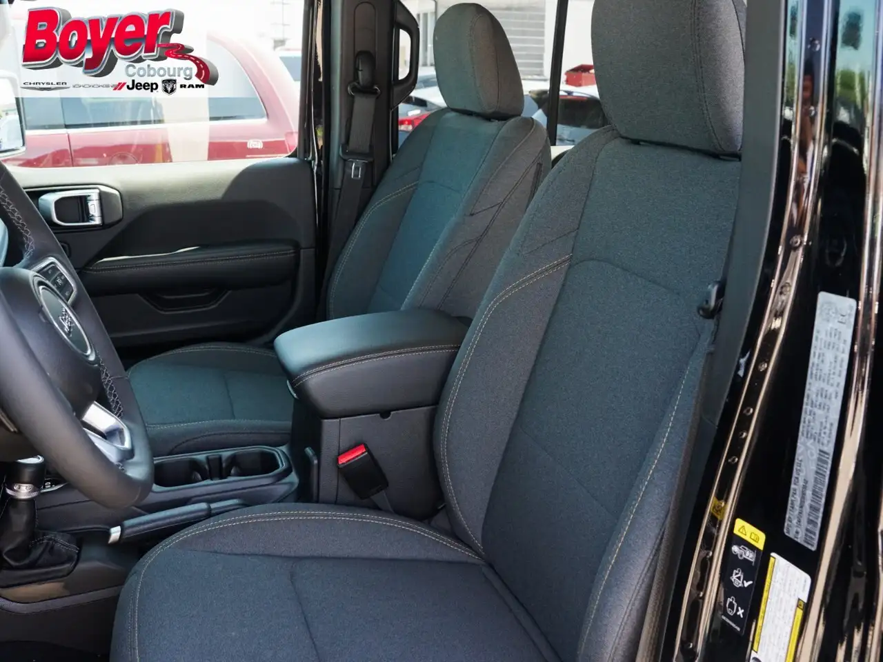 Jeep Wrangler - Image 11