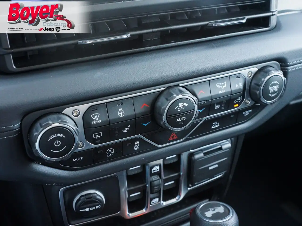 Jeep Wrangler - Image 23