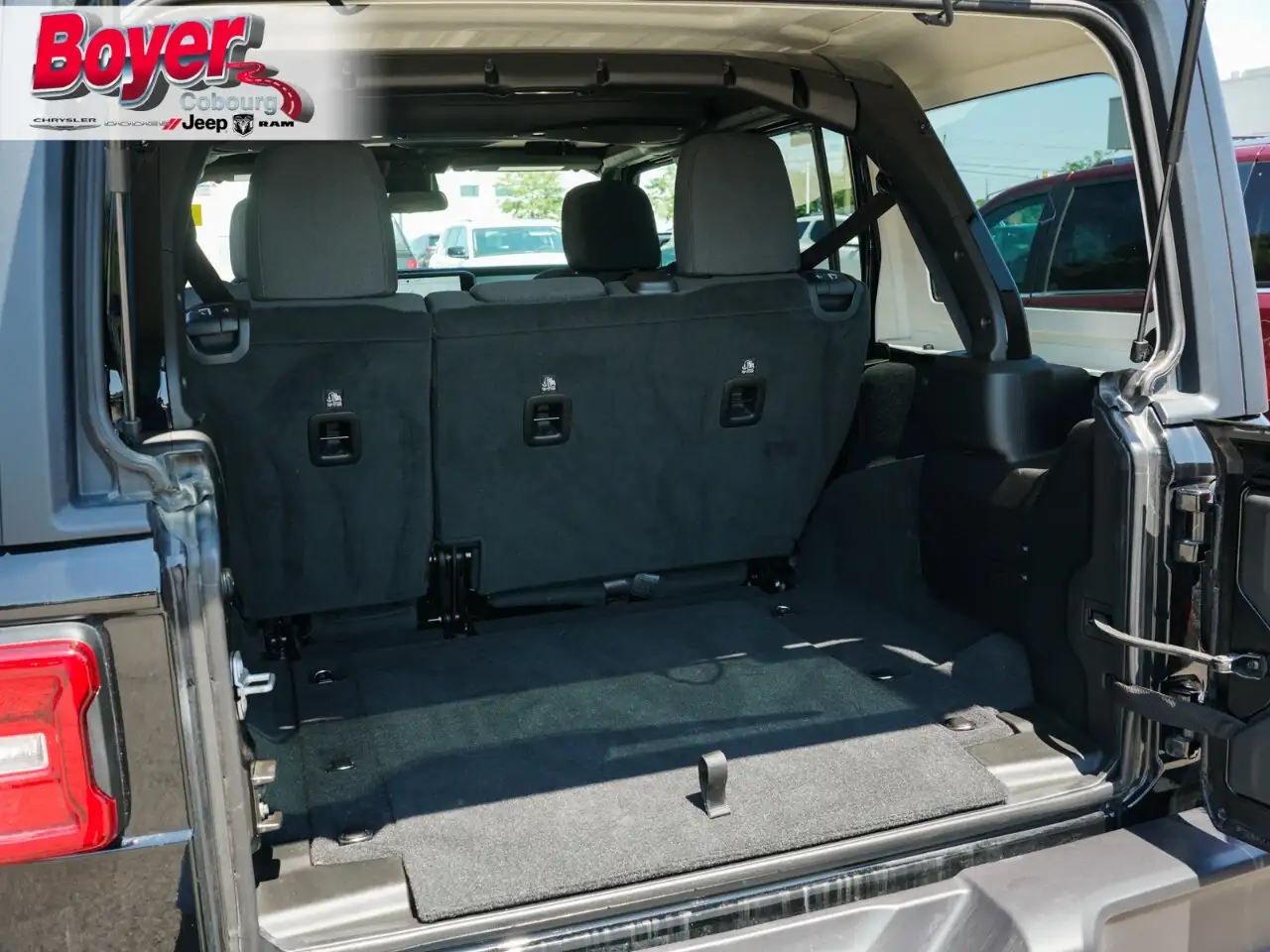 Jeep Wrangler - Image 10