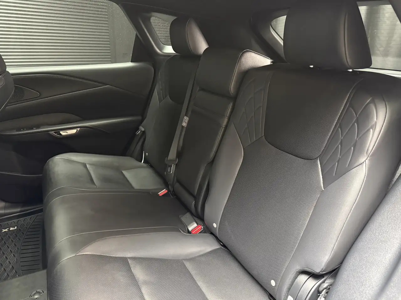 Lexus RX - Image 26