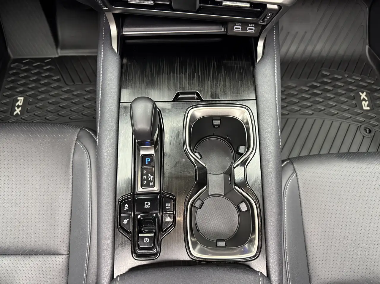 Lexus RX - Image 21