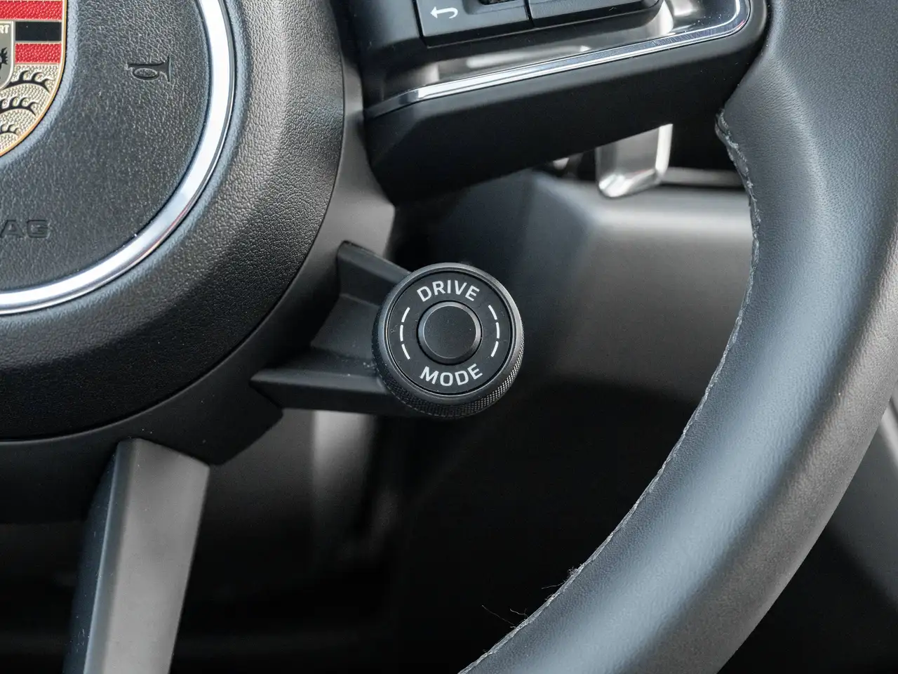 Porsche Macan - Image 17