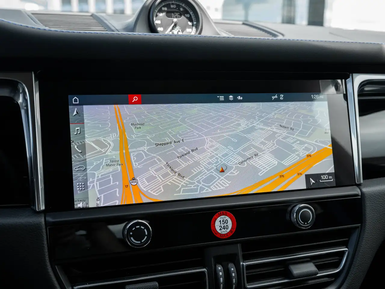 Porsche Macan - Image 18