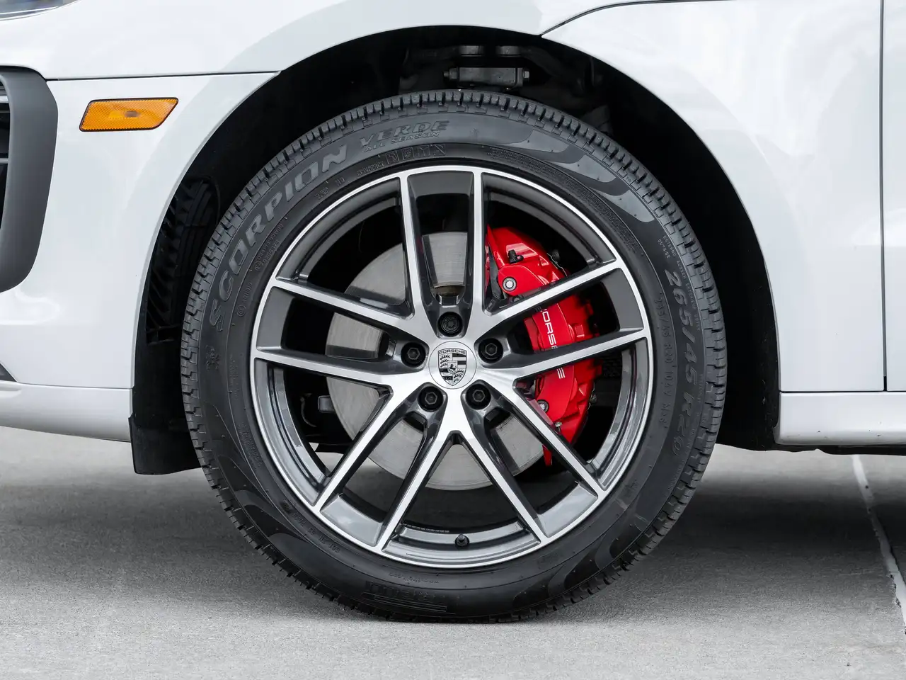 Porsche Macan - Image 8