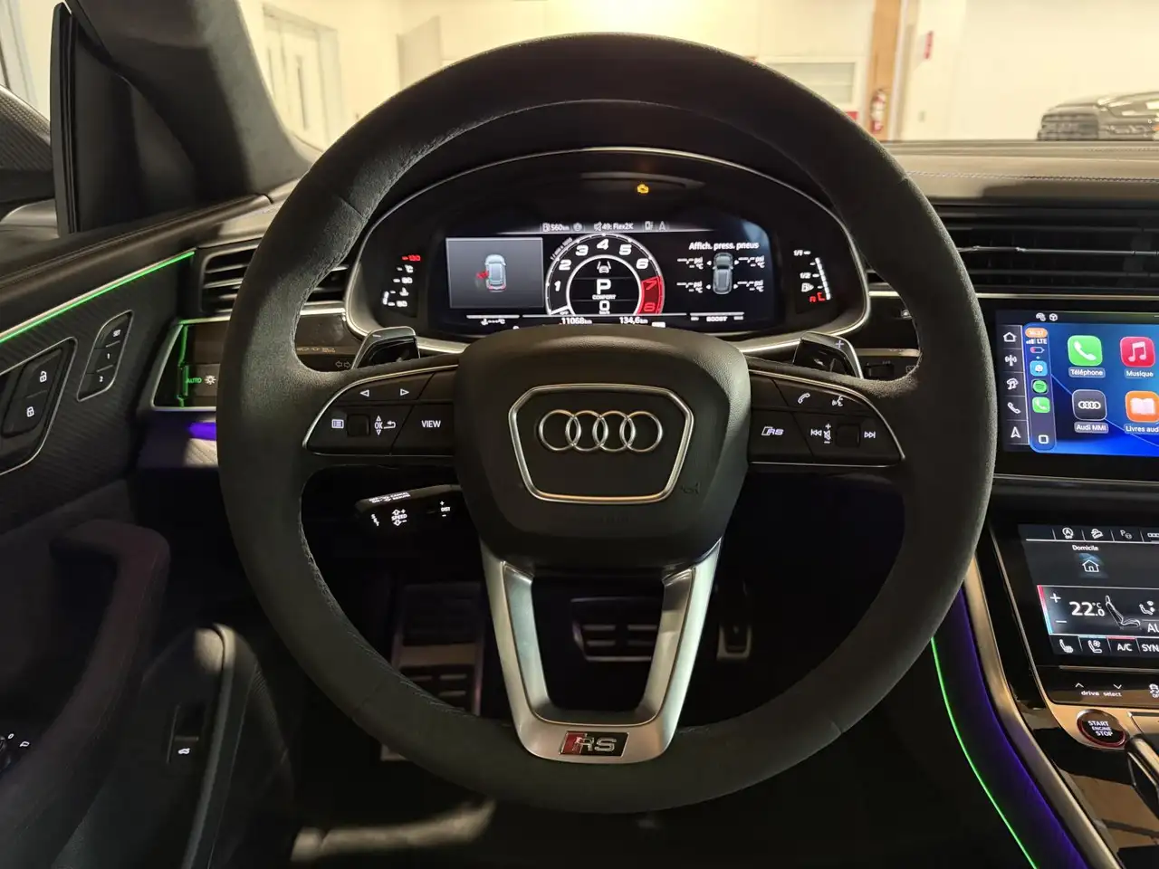 Audi RS Q8 - Image 17