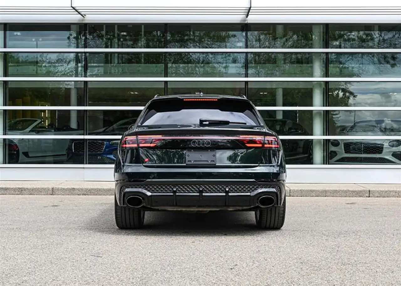 Audi RS Q8 - Image 4