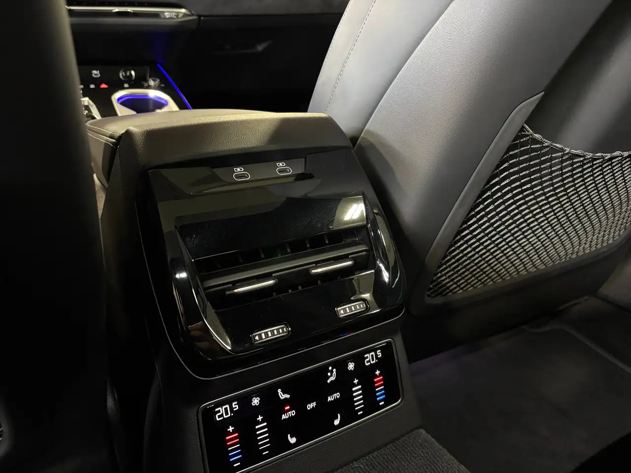 Audi A6 - Image 17