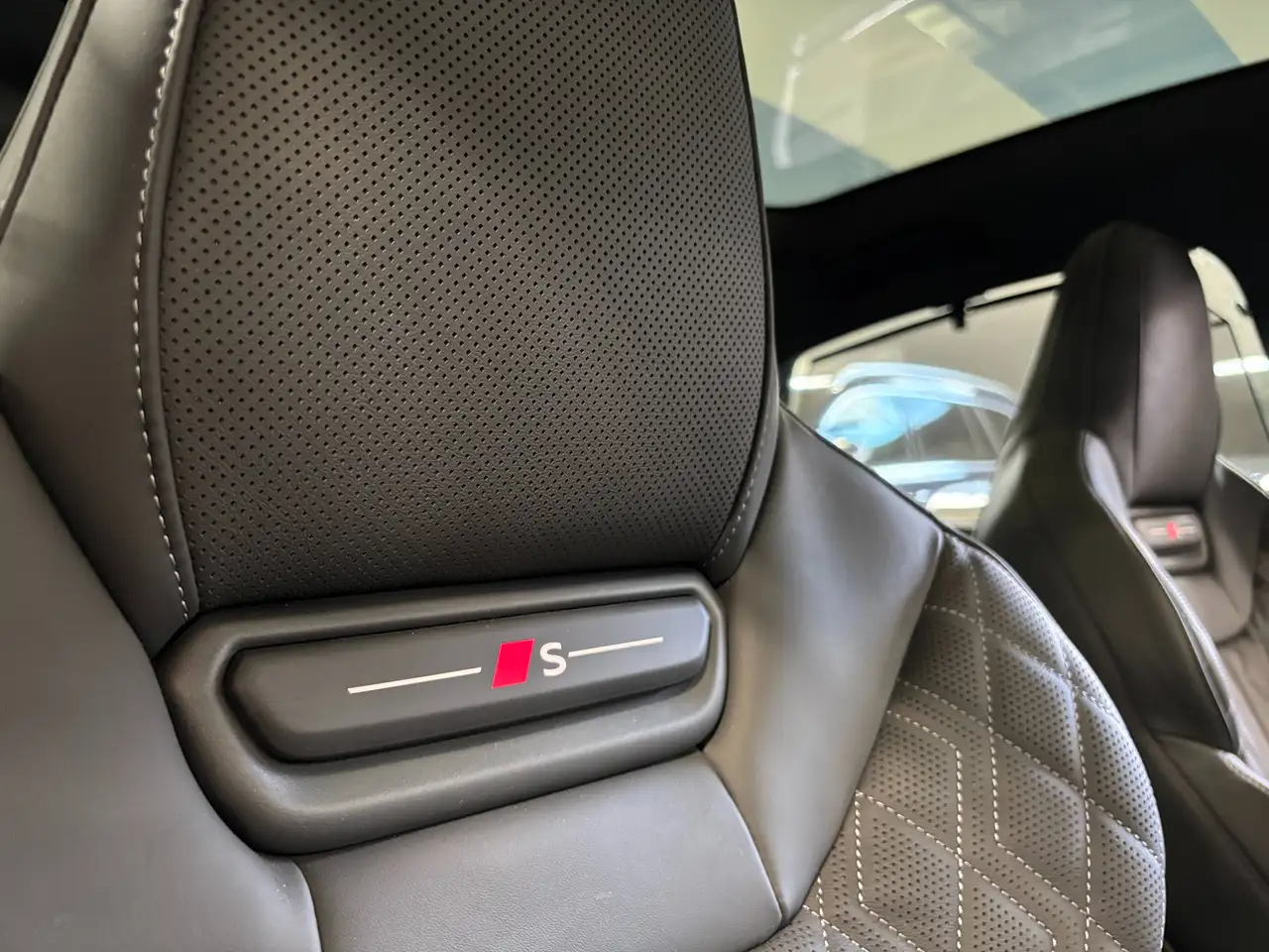 Audi A6 - Image 22