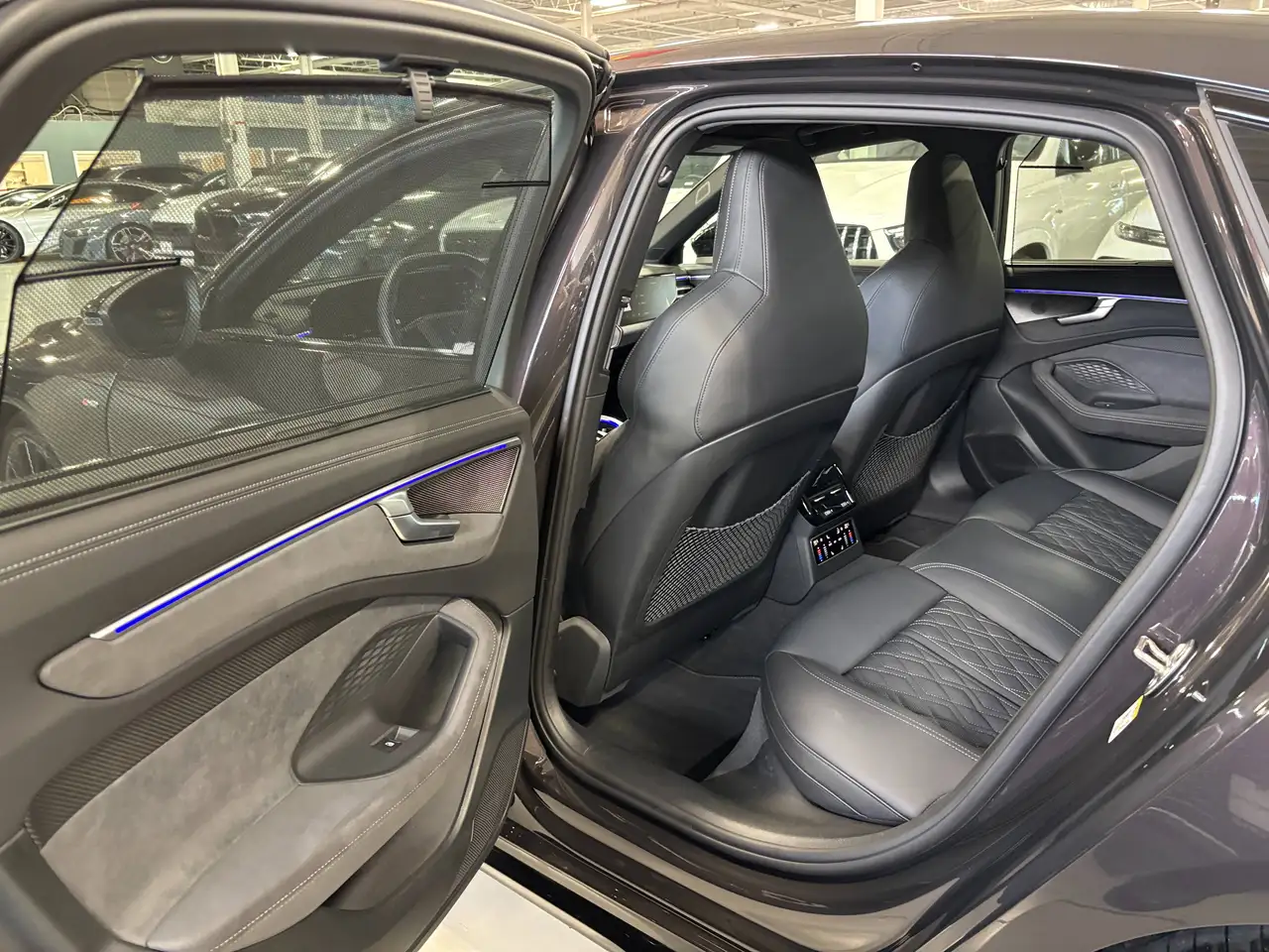 Audi A6 - Image 11