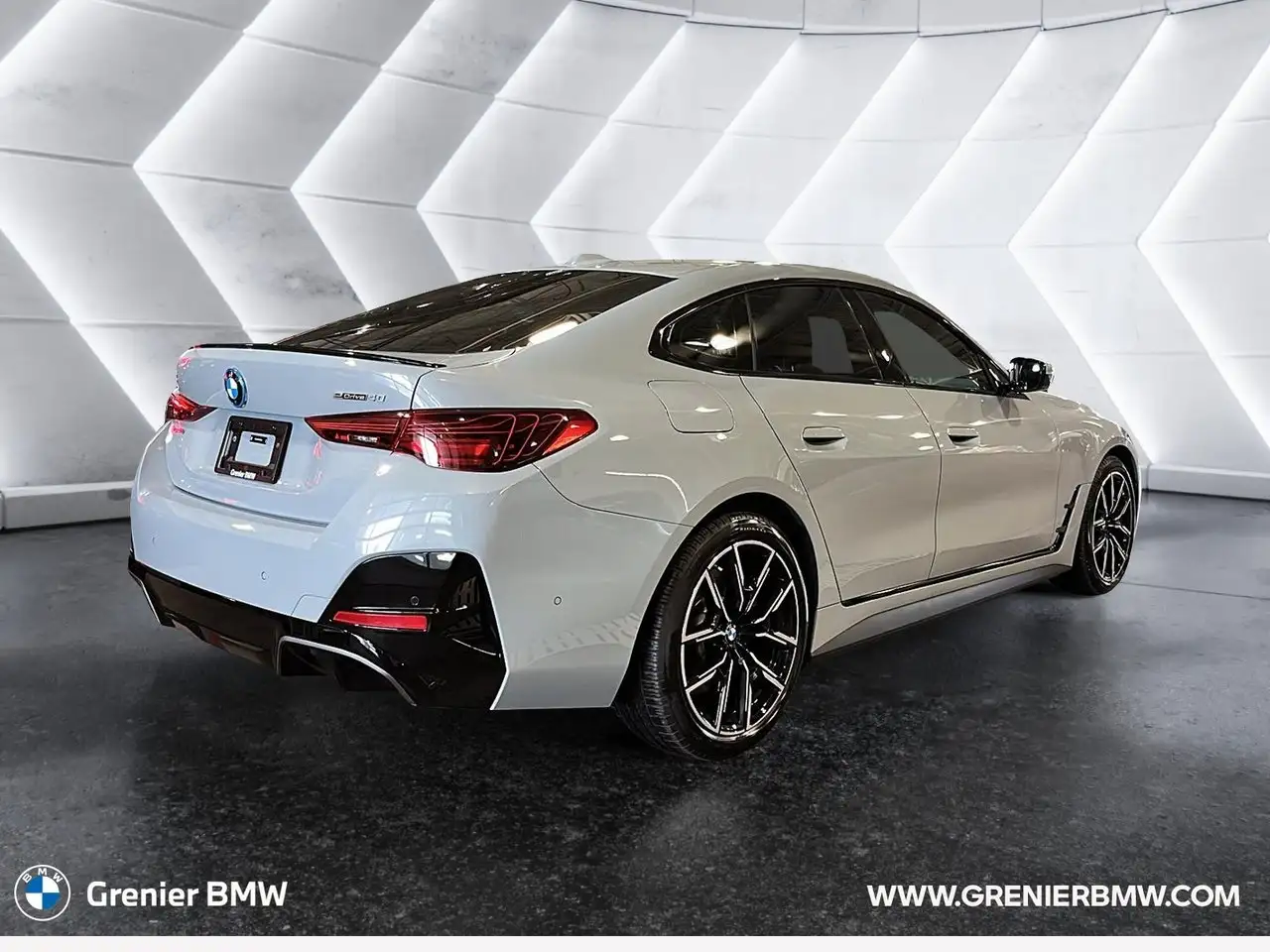 BMW i4 - Image 4
