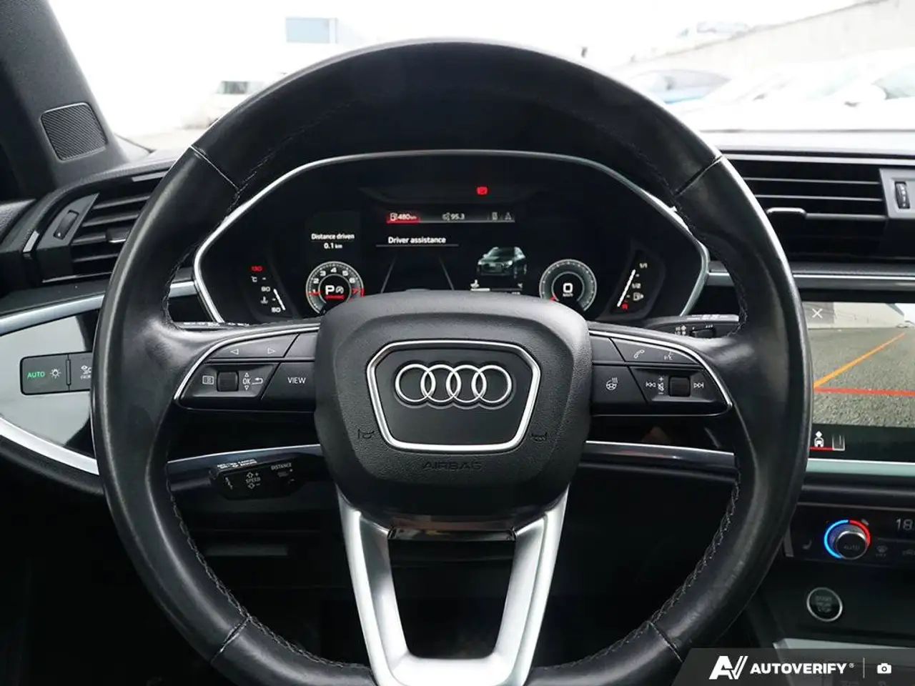Audi Q3 - Image 23
