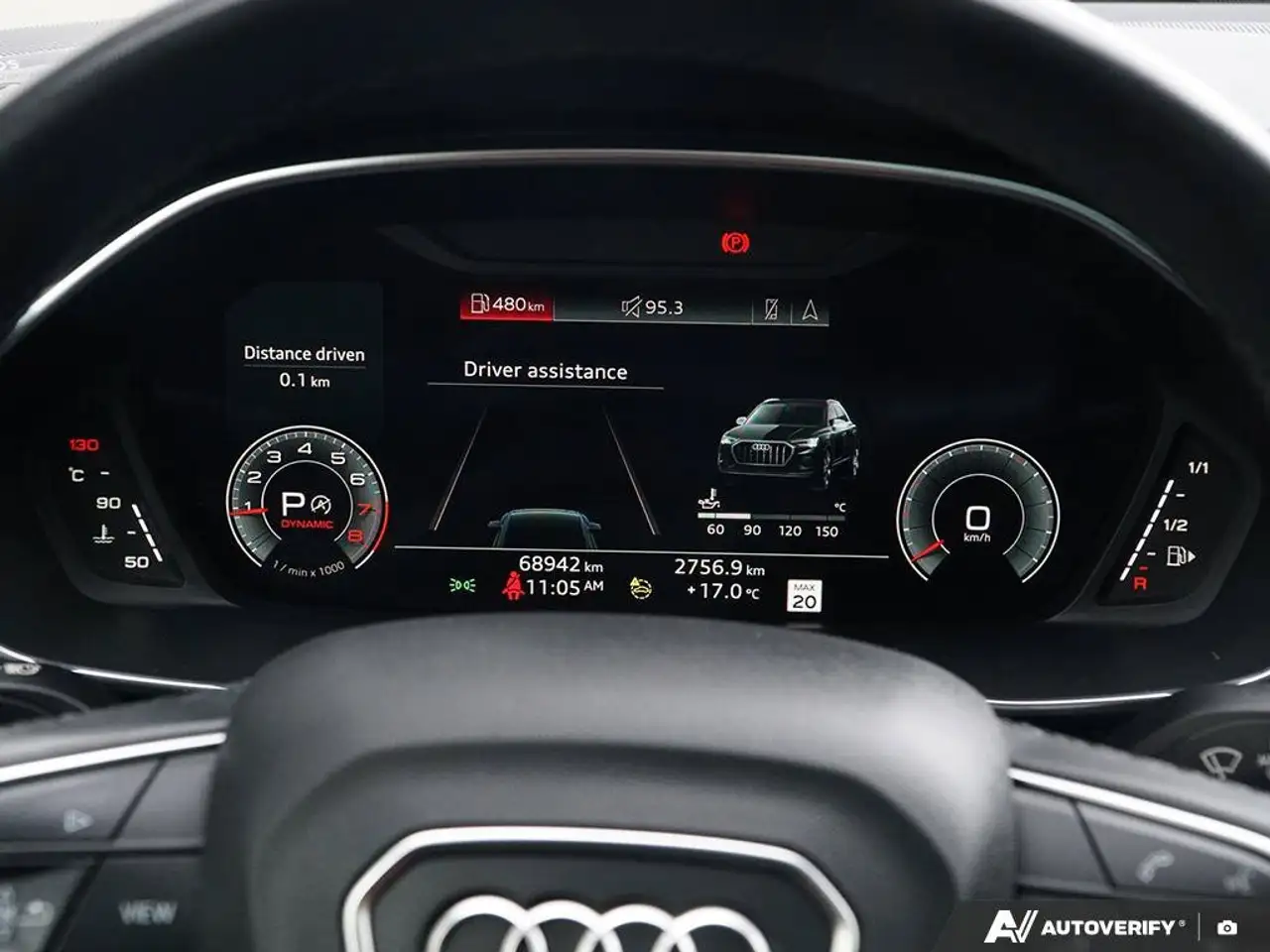 Audi Q3 - Image 25