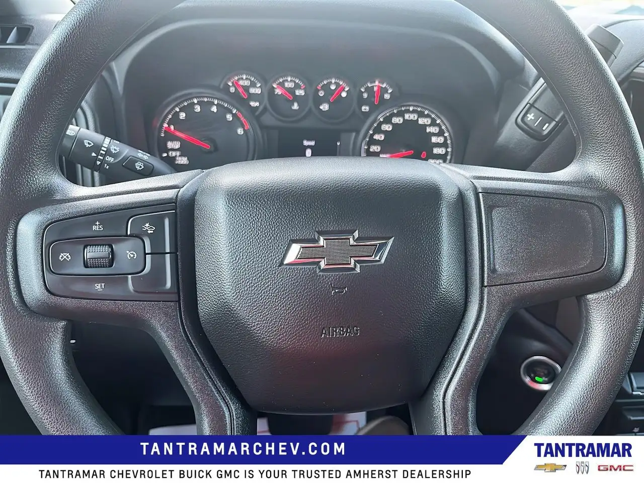 Chevrolet Silverado 1500 - Image 15
