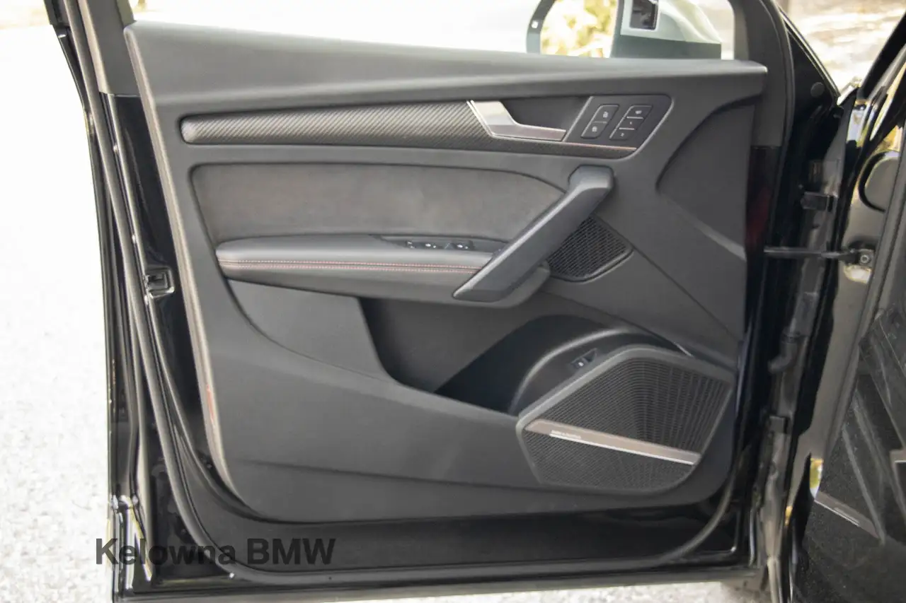 Audi SQ5 - Image 13